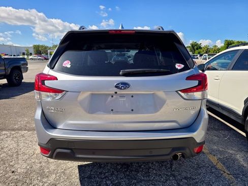 Certified 2023 Subaru Forester Limited AWD/4WD image 5