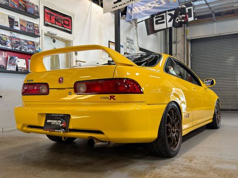 Used 2000 Acura Integra Type R FWD image 7