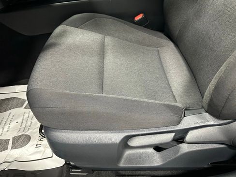 Used 2025 Toyota Camry LE image 13