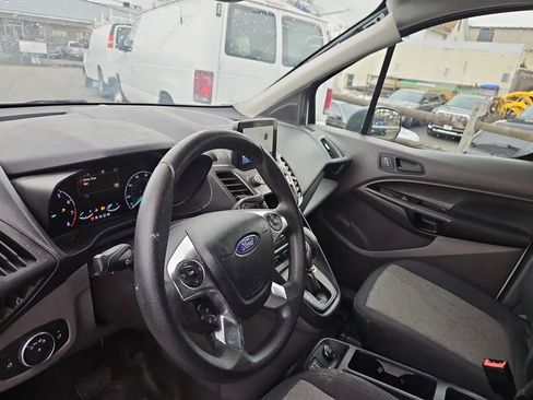 Used 2020 Ford Transit Connect XL FWD image 10
