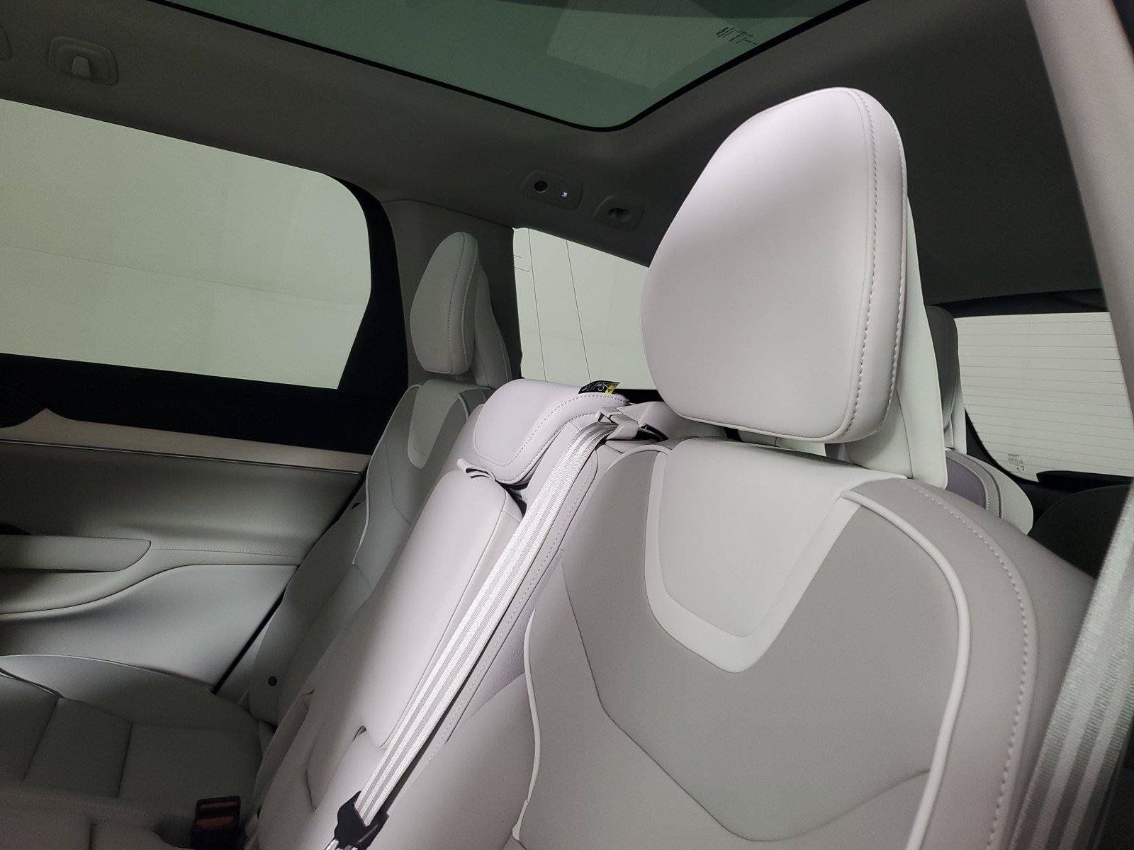 Used 2025 Volvo EX90 Plus AWD/4WD image 12