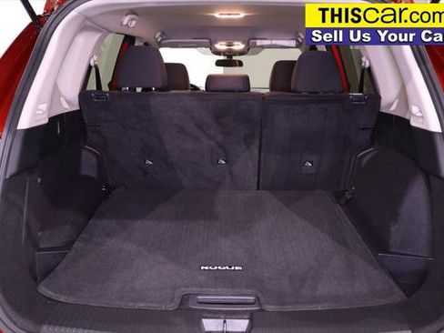 Used 2024 Nissan Rogue S FWD image 28