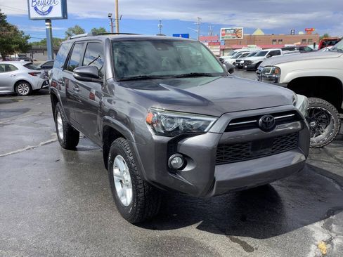 Used 2020 Toyota 4Runner SR5 Premium AWD/4WD image 17