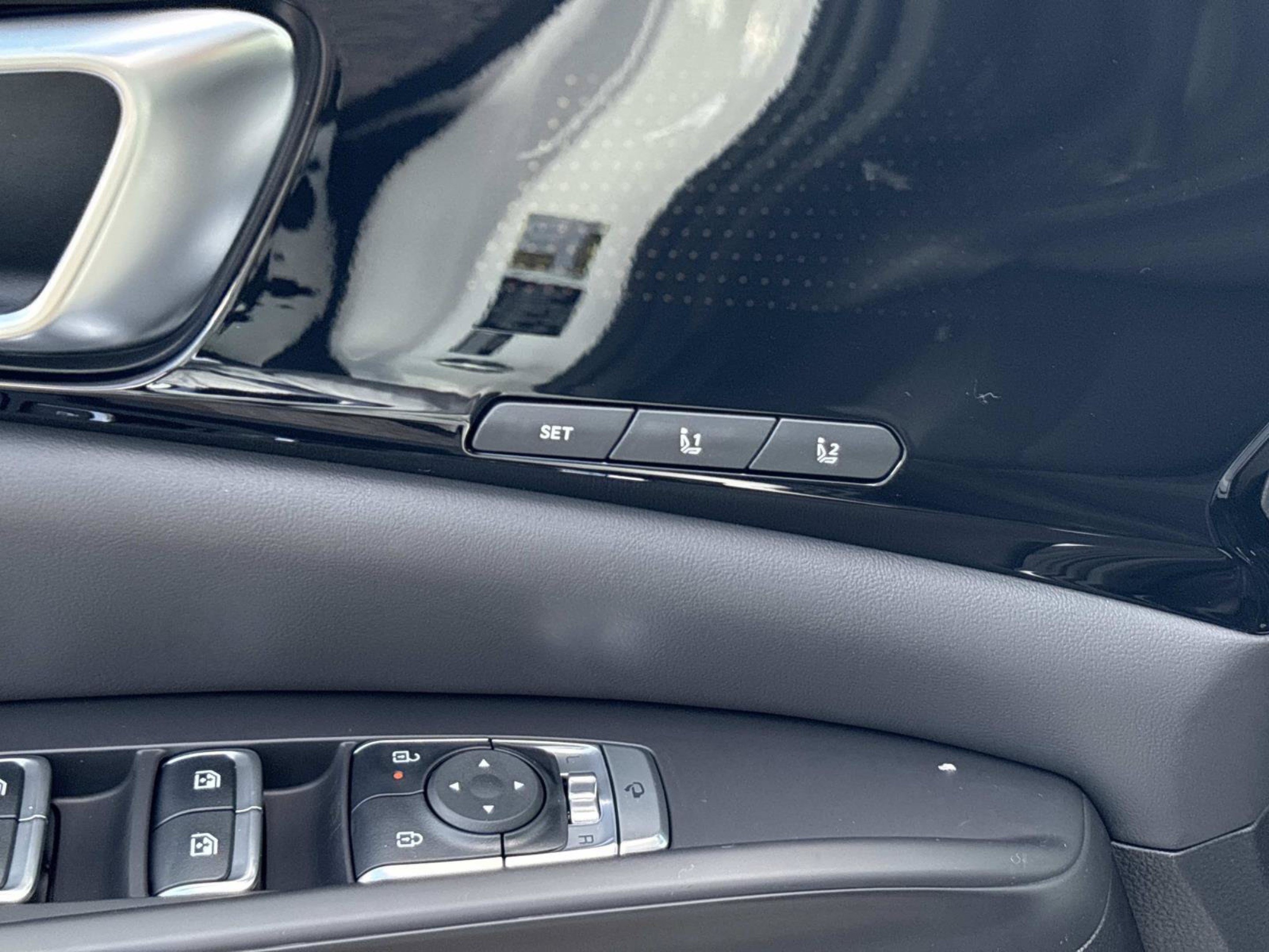 New 2027 Kia Carnival SX Prestige FWD image 17