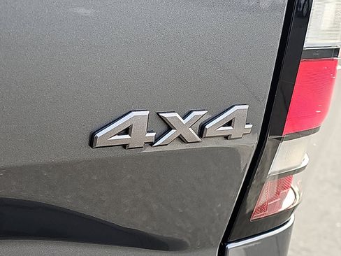 Used 2022 Nissan Frontier S w/ Technology Package image 31