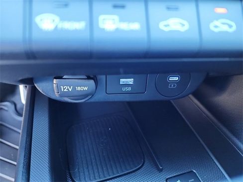 New 2025 Hyundai Elantra SEL image 19