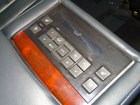 Used 2016 Lexus LX 570 4WD image 12