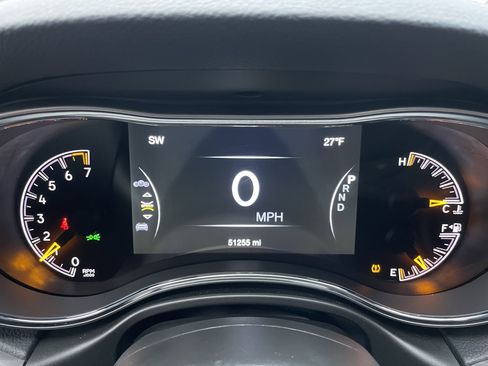 Used 2021 Jeep Grand Cherokee Laredo X image 24