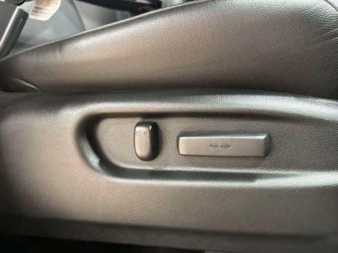 Used 2021 Honda Pilot Black Edition image 11