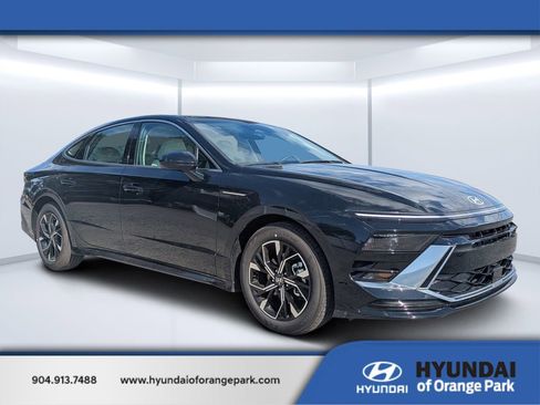 New 2025 Hyundai Sonata SEL image 1
