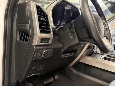 Used 2020 Ford F250 Lariat w/ Lariat Ultimate Package AWD/4WD image 29
