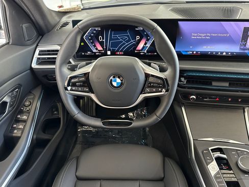Used 2026 BMW 330i Sedan w/ Convenience Package RWD image 18