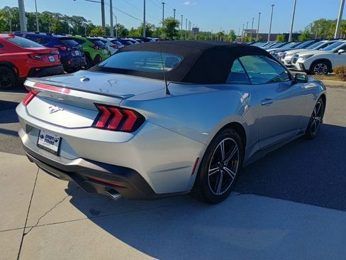 Used 2024 Ford Mustang Premium RWD image 5