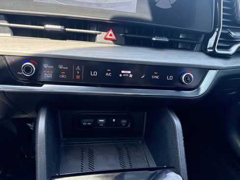 Used 2023 Kia Sportage X-Line w/ X-Line Premium Package AWD/4WD image 25