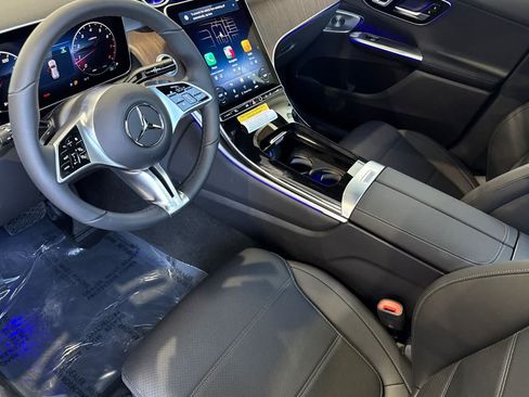New 2026 Mercedes-Benz GLC 300 4MATIC image 9