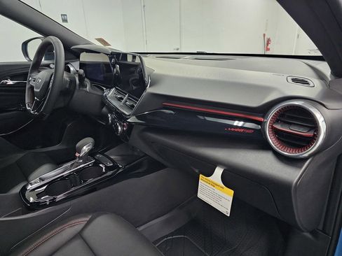 New 2026 Chevrolet Trax RS w/ Sunroof Package image 12