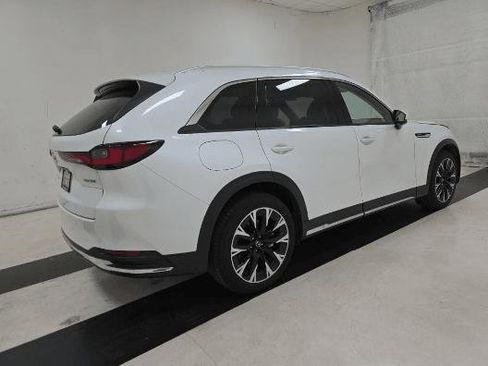 Used 2024 MAZDA CX-90 Plug-In Hybrid w/ Premium Pkg image 4
