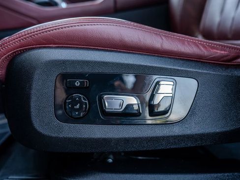 Used 2022 BMW X6 M50i w/ Executive Package AWD/4WD image 17