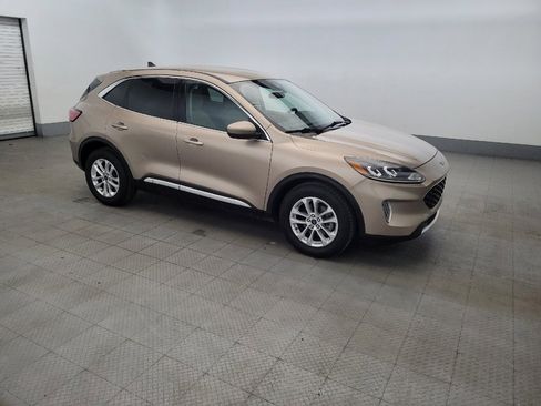 Used 2020 Ford Escape SE FWD image 11