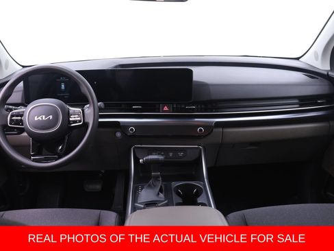 Used 2026 Kia Carnival LX FWD image 5
