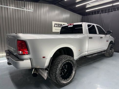 Used 2014 RAM 3500 Tradesman w/ Chrome Appearance Group AWD/4WD image 3