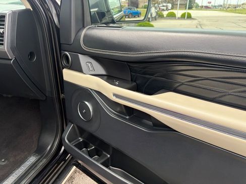 Used 2020 Ford Expedition Platinum AWD/4WD image 31
