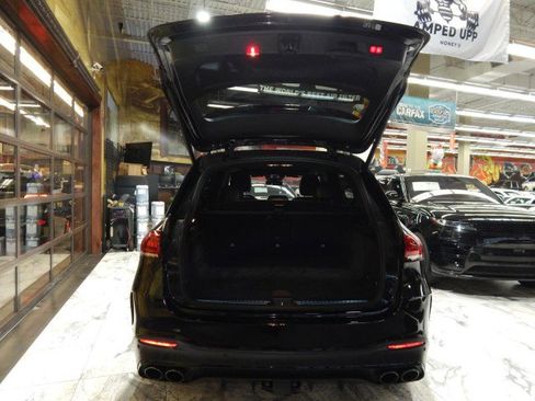 Used 2023 Mercedes-Benz GLE 53 AMG 4MATIC image 8