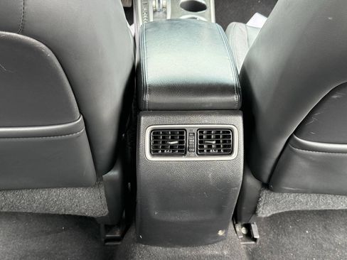Used 2015 Nissan Altima 2.5 SL w/ Technology Package FWD image 21