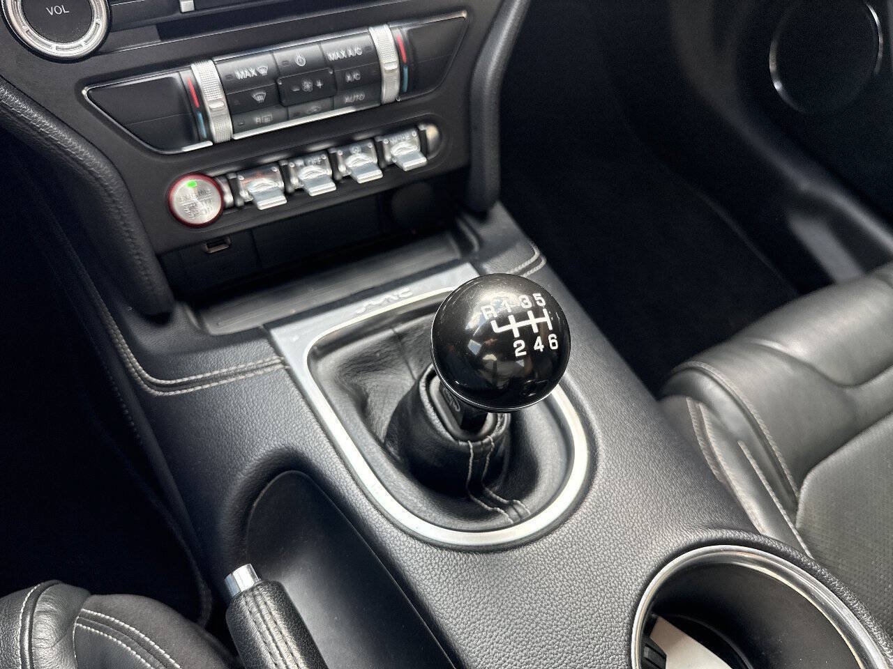 Used 2019 Ford Mustang GT Premium w/ Performance Package - Level 2 RWD image 26