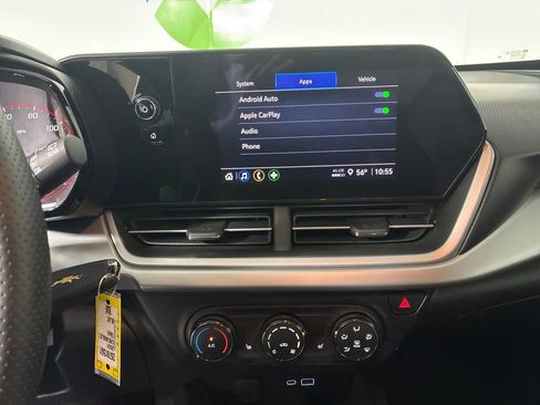 Used 2024 Chevrolet Trax RS image 14