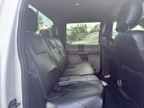 Used 2020 Ford F350 XL w/ STX Appearance Package AWD/4WD image 3