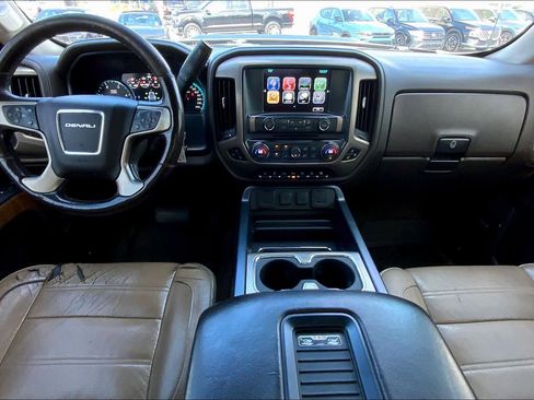 Used 2017 GMC Sierra 2500 Denali w/ Duramax Plus Package image 15