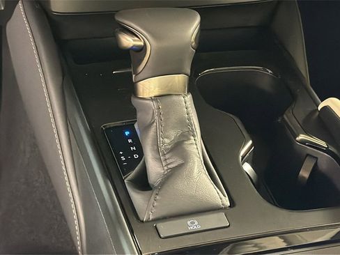 Certified 2025 Lexus ES 350 Ultra Luxury w/ Accessory Package (Z2) image 21