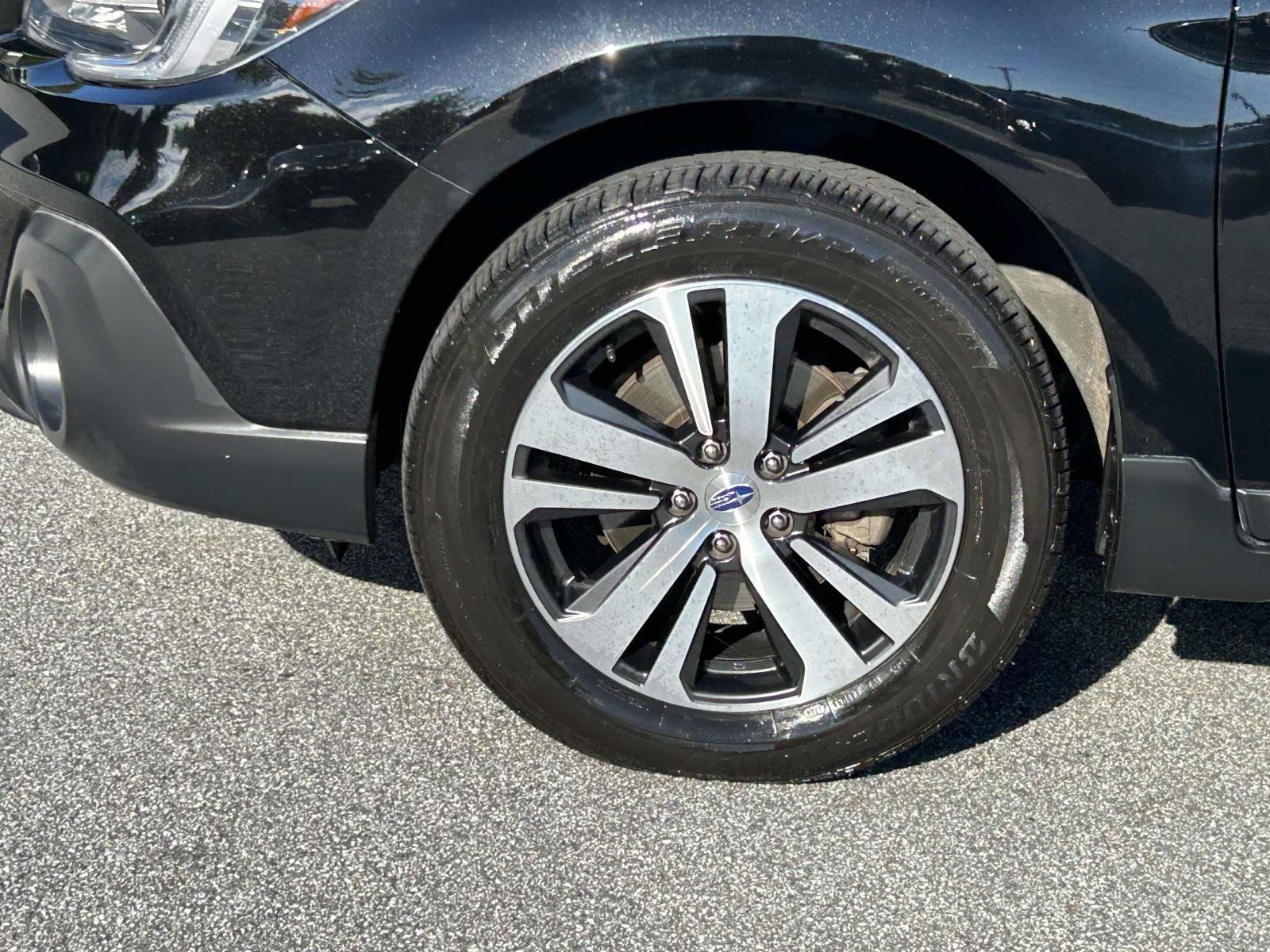 Used 2019 Subaru Outback 2.5i Limited AWD/4WD image 9