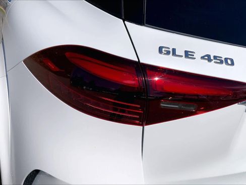 New 2026 Mercedes-Benz GLE 450 4MATIC image 18