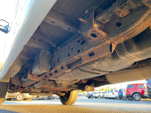 Used 2012 Chevrolet Express 2500 RWD image 26