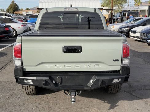 Used 2022 Toyota Tacoma 4x4 Double Cab image 7