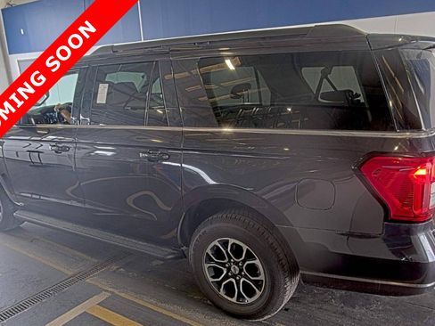 Used 2024 Ford Expedition Max XLT RWD image 4
