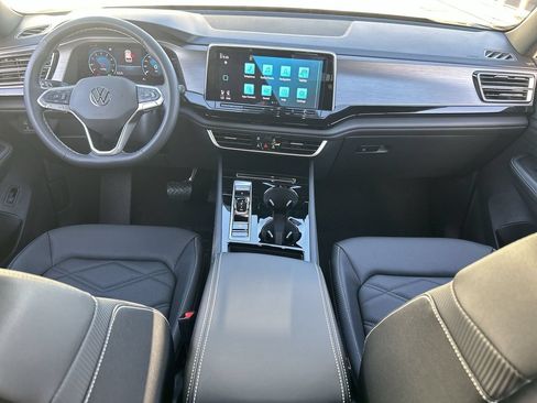 New 2026 Volkswagen Atlas Cross Sport SE FWD image 11