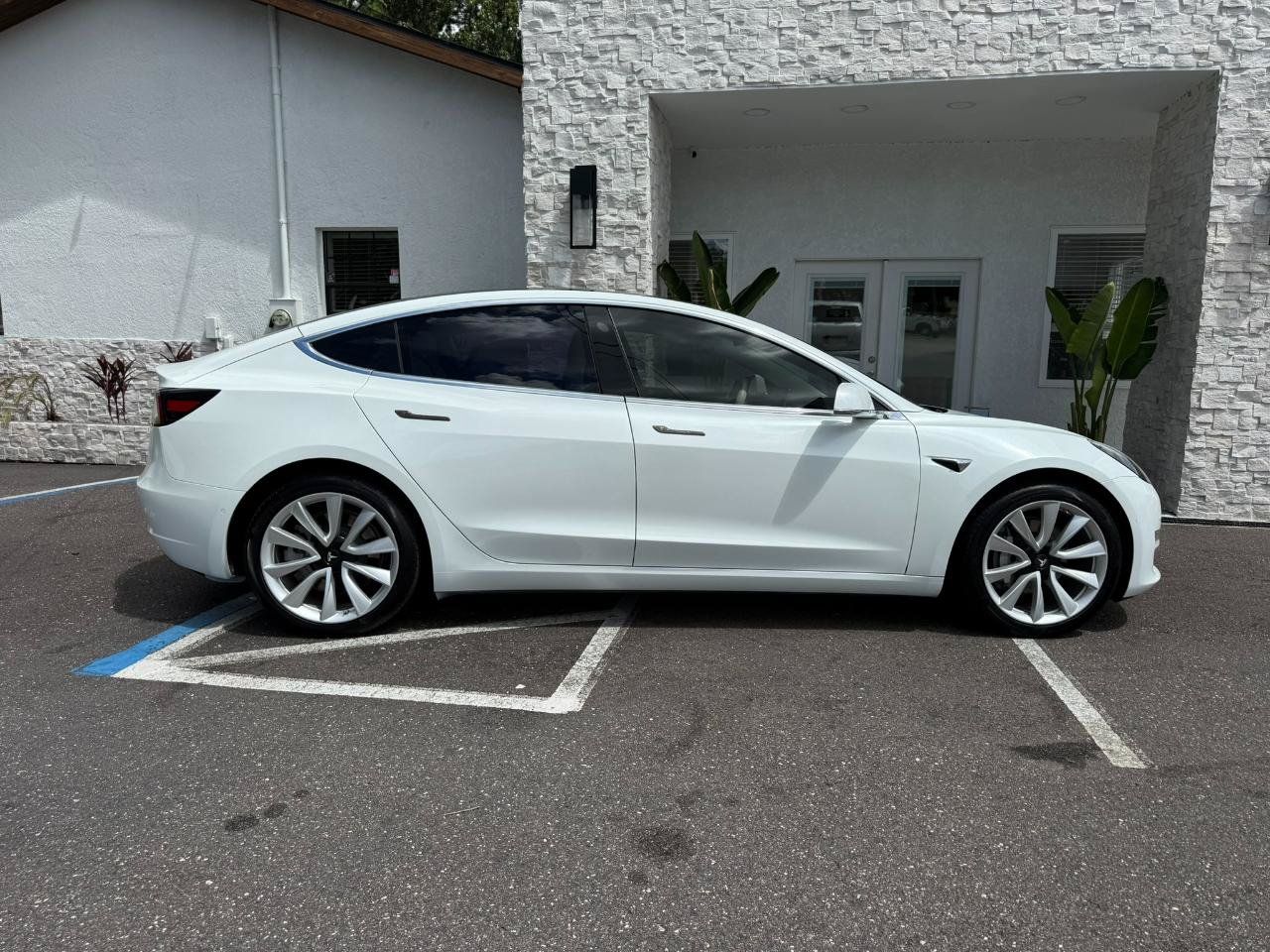 Used 2018 Tesla Model 3 Long Range AWD/4WD image 13