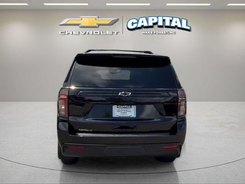 Used 2024 Chevrolet Tahoe Z71 w/ Luxury Package AWD/4WD image 4
