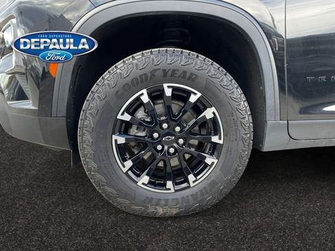 Used 2024 Chevrolet Traverse Z71 image 18