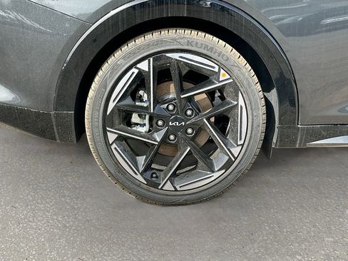 New 2025 Kia K4 GT-Line image 32