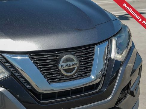 Used 2018 Nissan Rogue SV w/ Premium Package AWD/4WD image 5