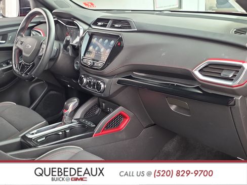 Used 2021 Chevrolet TrailBlazer RS w/ Convenience Package AWD/4WD image 29