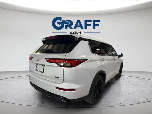Used 2023 Mitsubishi Outlander SE Black Edition AWD/4WD image 8