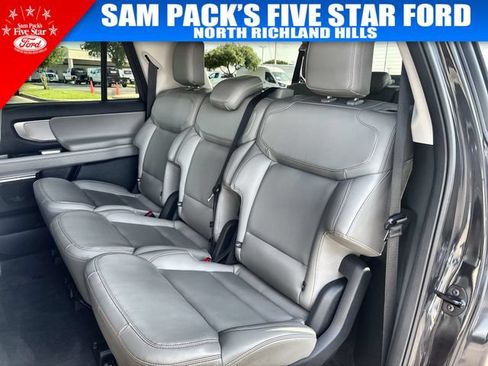 Used 2025 Ford Expedition Max Active AWD/4WD image 32