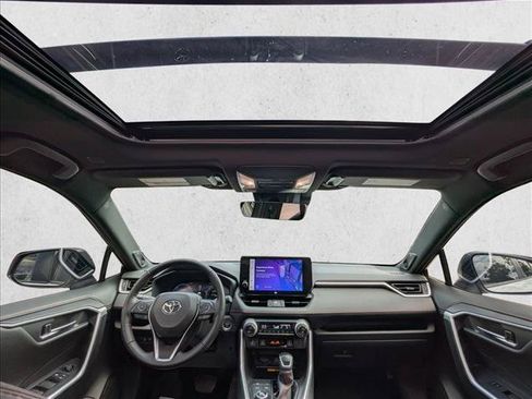 Used 2025 Toyota RAV4 XSE w/ Weather Package AWD/4WD image 18
