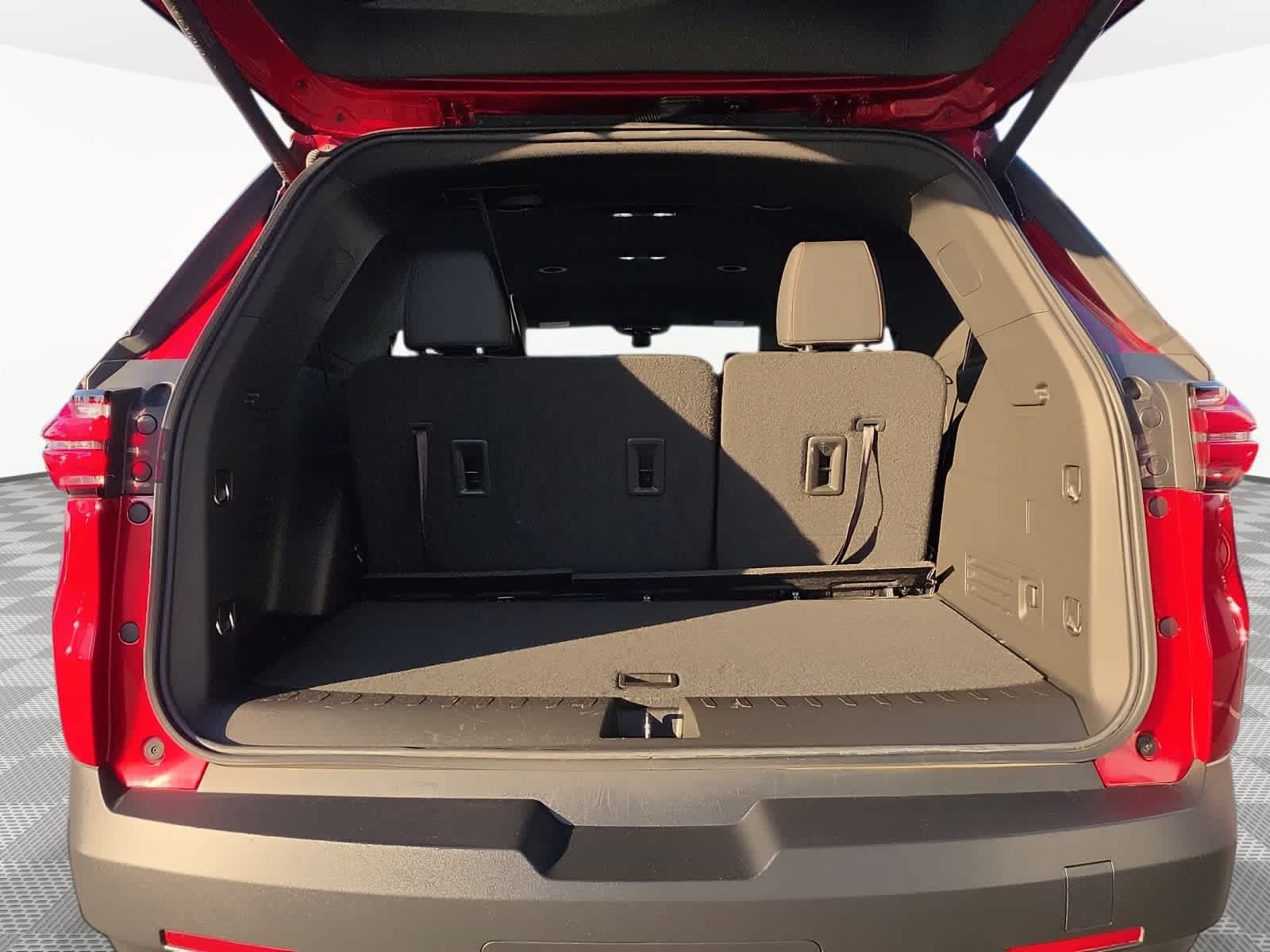 Used 2023 Chevrolet Traverse RS w/ LPO, Floor Liner Package AWD/4WD image 14