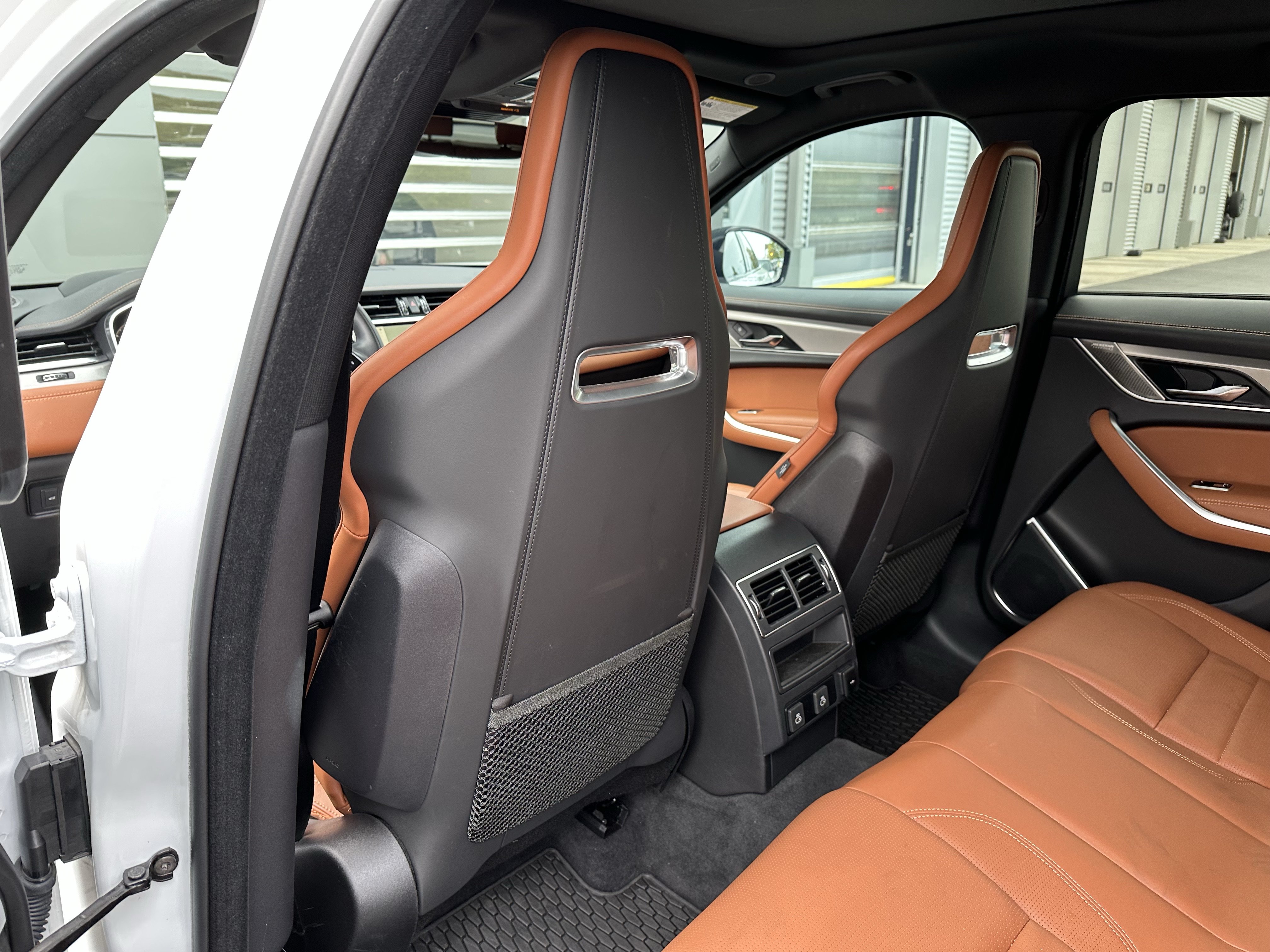 Certified 2026 Jaguar F-PACE R-Dynamic S AWD/4WD image 35